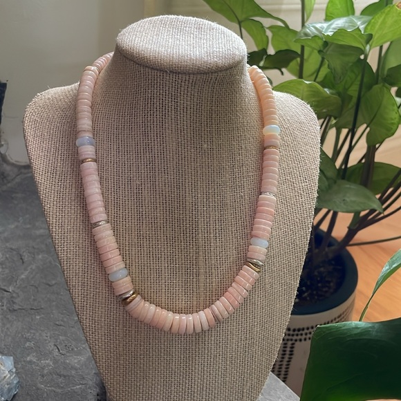Madewell Pink Mother-of-Pearl Beaded Necklace Coastal Beachy style - Picture 7 of 9